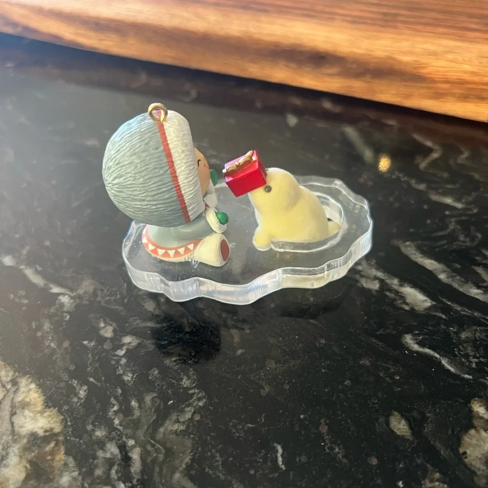 Hallmark Holiday 1987 Frosty Friends Ornament #8 Eskimo and Seal First Edition